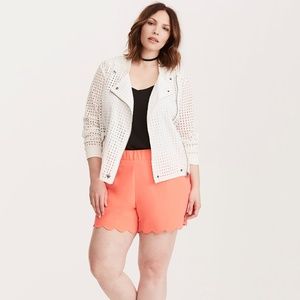 Torrid Eyelet Bomber Jacket in White sz 0X
